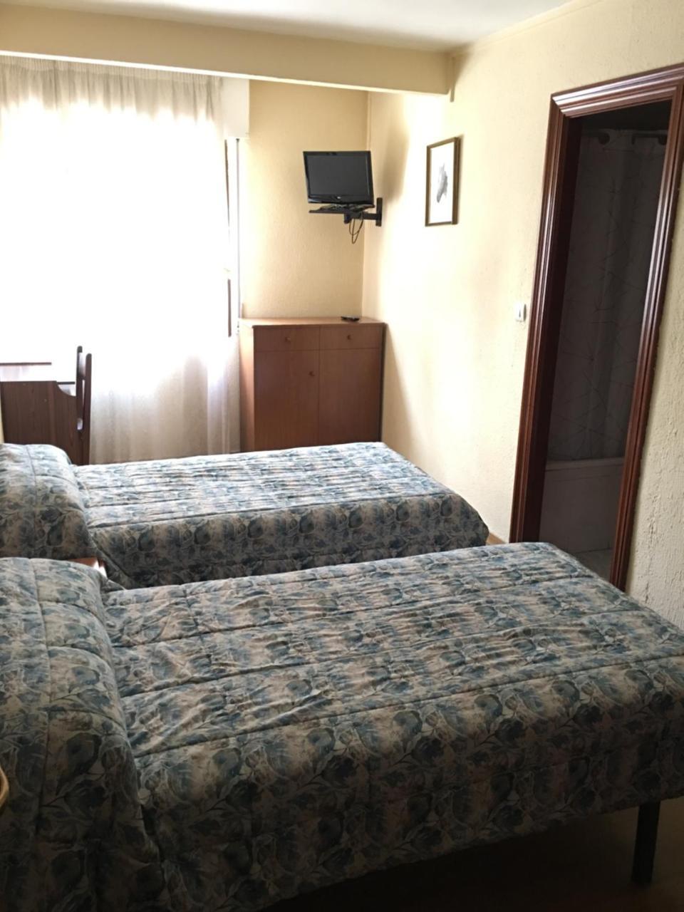 Hostal Hilton บูร์โกส ภายนอก รูปภาพ